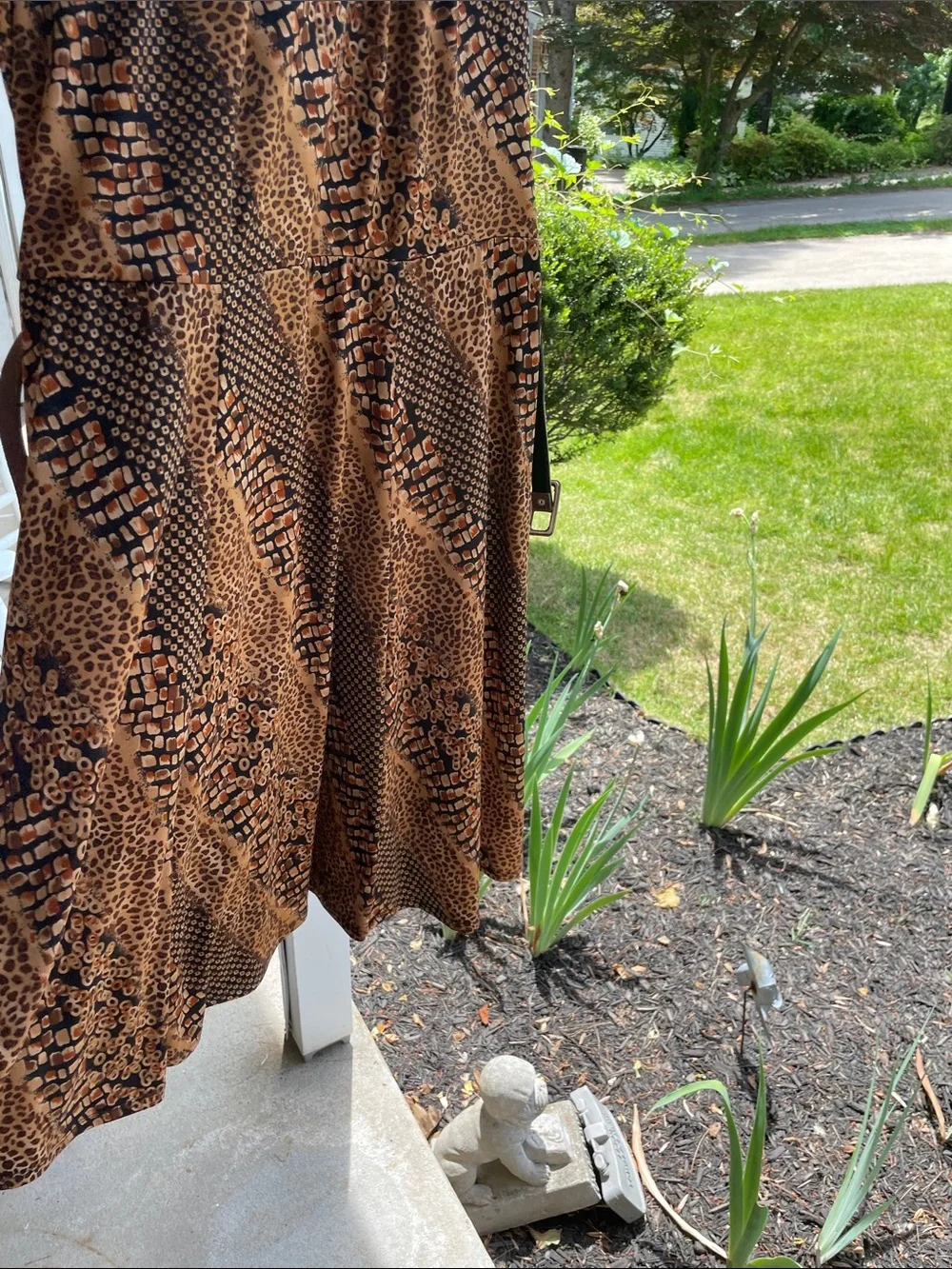 Flattering Chelsea Suite Brown Leopard-Print Midi Dress with Waist Tie belt - Picture 12 of 12